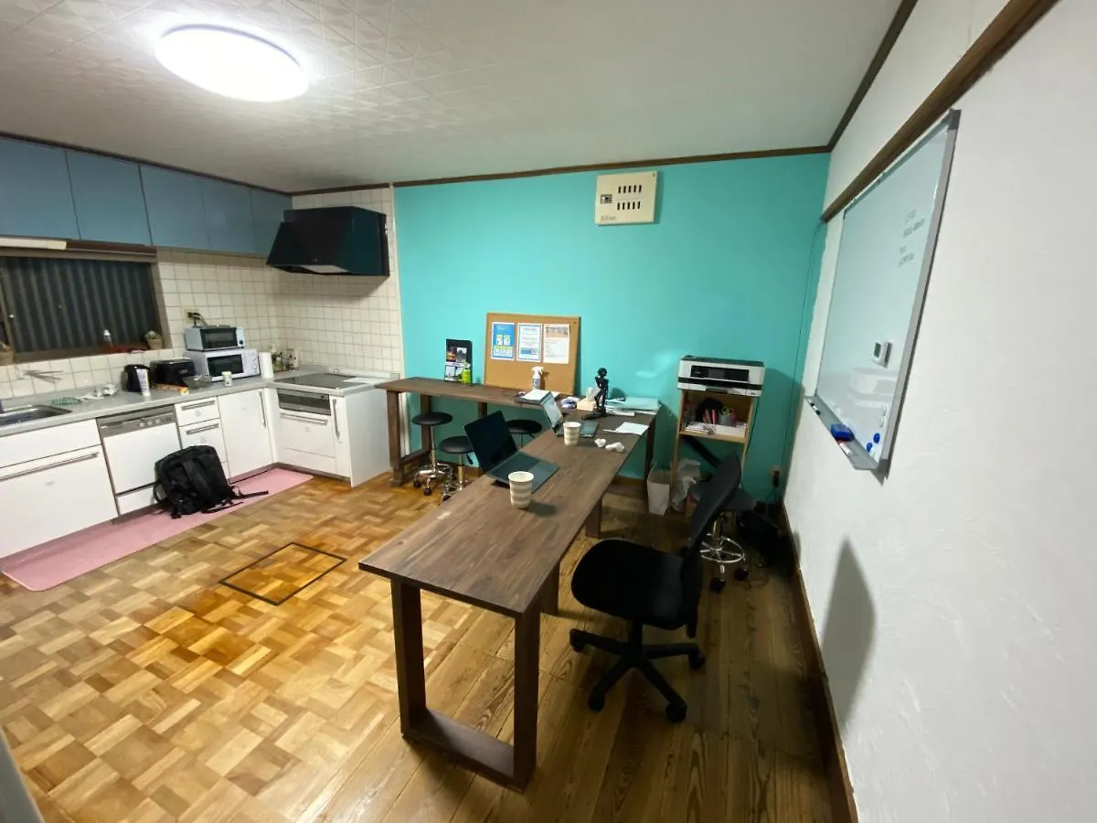 Guest House 古民家 Nagomi Izumisano 0*,  Japan